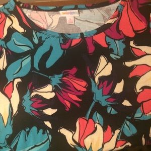 LuLaRoe Gigi top